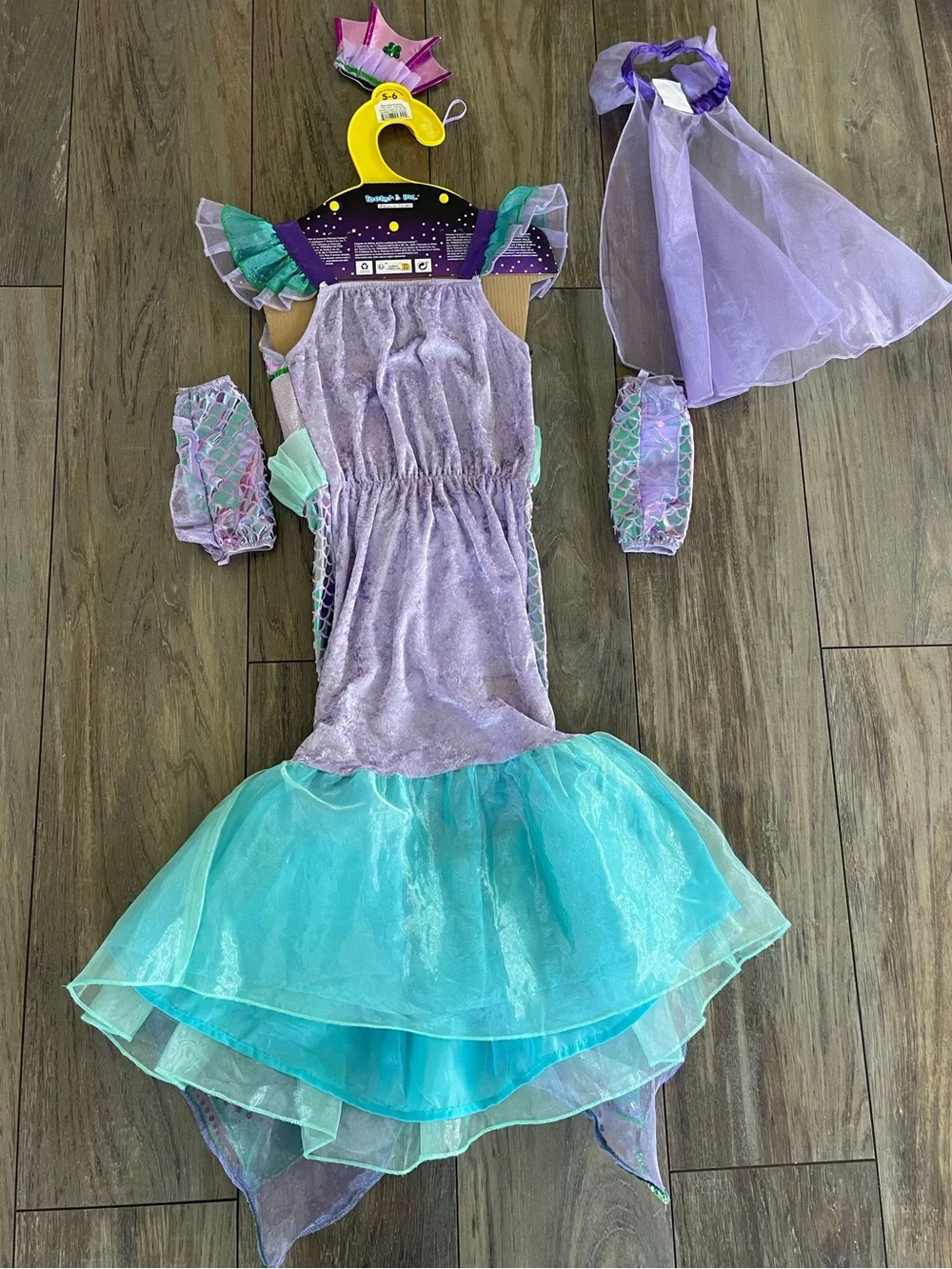 Princess sparkly Coral Mermaid Halloween costume dress for girls size 5-6